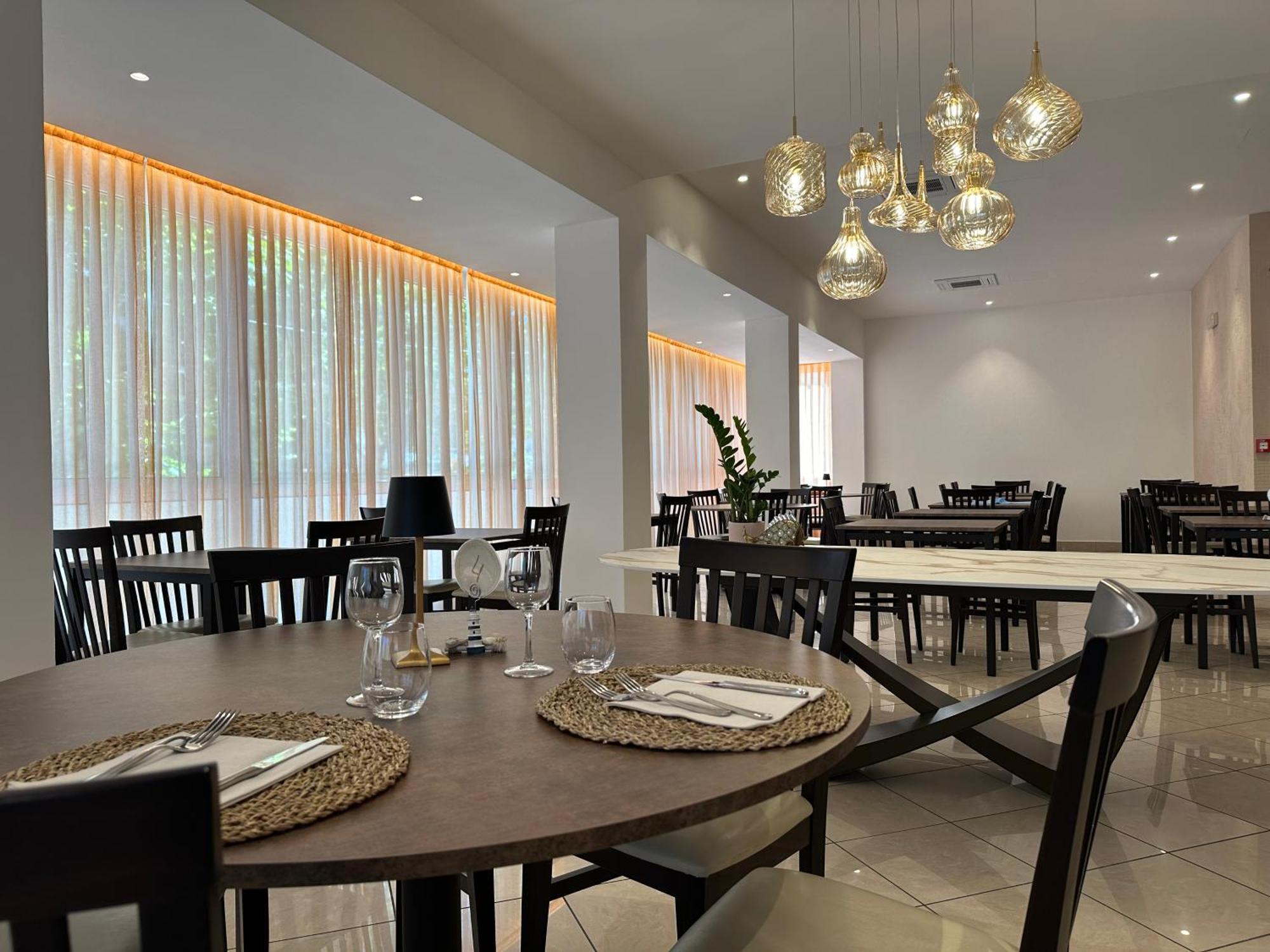 Hotel Villa Tosi Bellaria-Igea Marina Extérieur photo